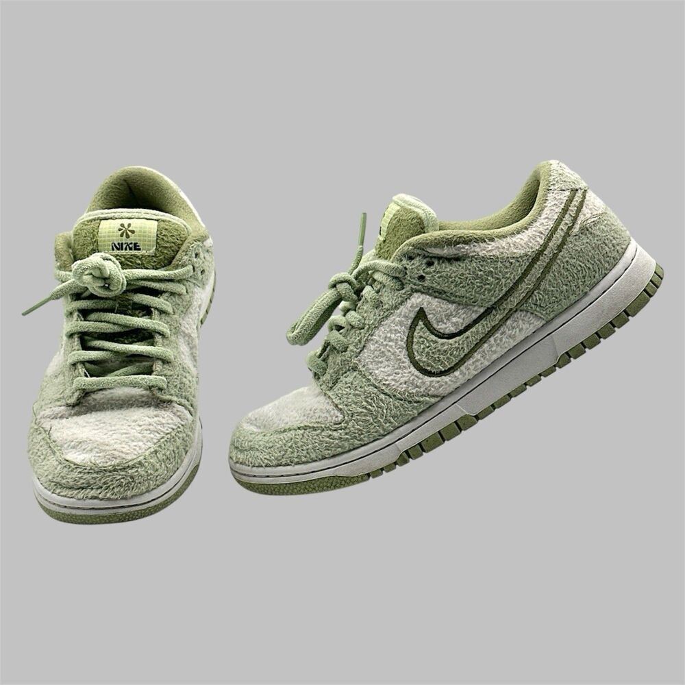 Nike Dunk Low SE Fleece Shoes Honeydew Green White Womens Size 9 DQ7579-300